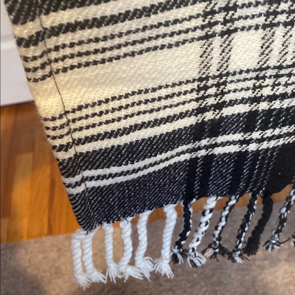 Talbots Black and White Scarf with Fringe - Picture 5 of 10